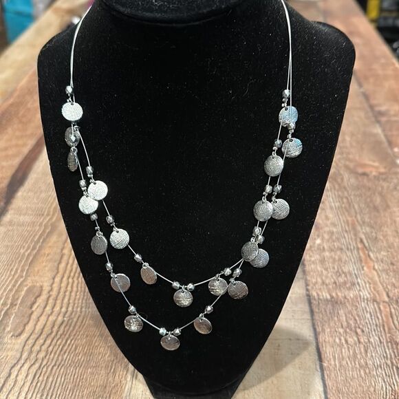 EUC-3 TIER SILVER NECKLACE - Picture 2 of 4